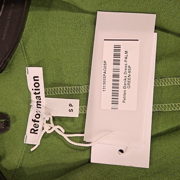 💕REFORMATION PETITES💕 Danika Dress ~ Palm Green Petite Small NWT - Picture 15 of 16